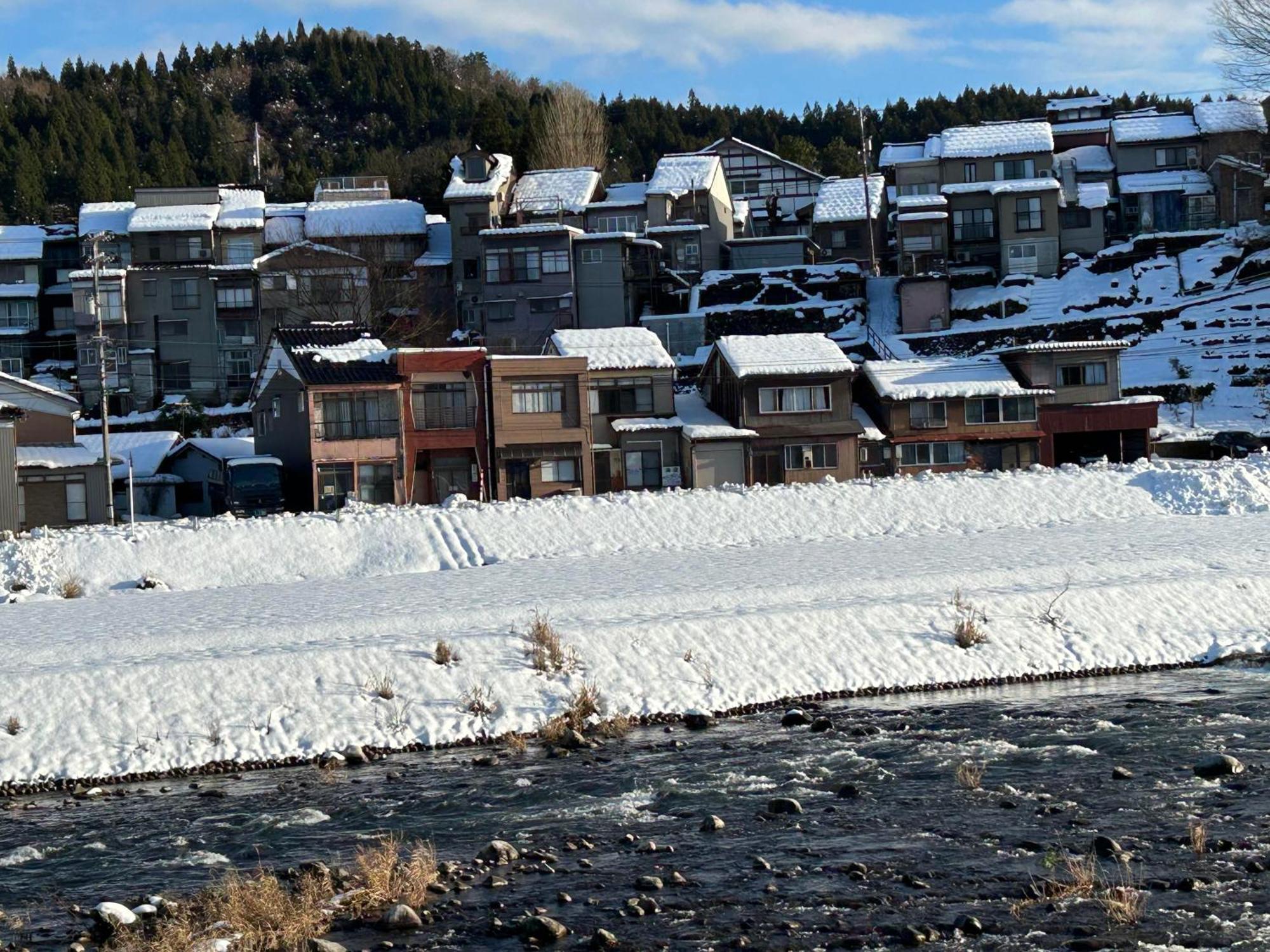 ヨーコのお宿 わくわく Toyama Station Екстериор снимка